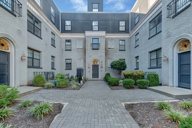 Building Photo - 16 17th St NE Unit 111 Rental