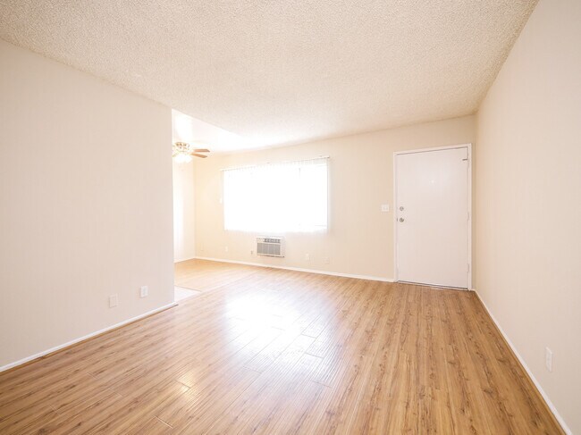 Photo - 6944-6954 Coldwater Canyon Ave