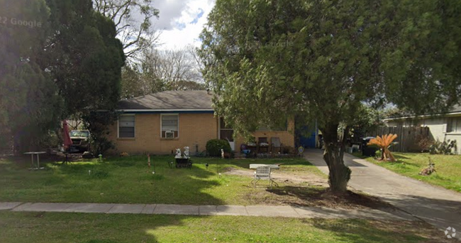 Building Photo - 6225 Silverleaf Ave Rental