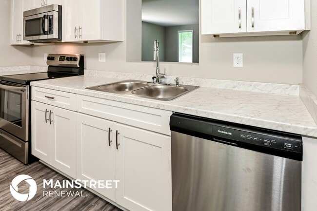 Photo - 6928 Sonora Dr N