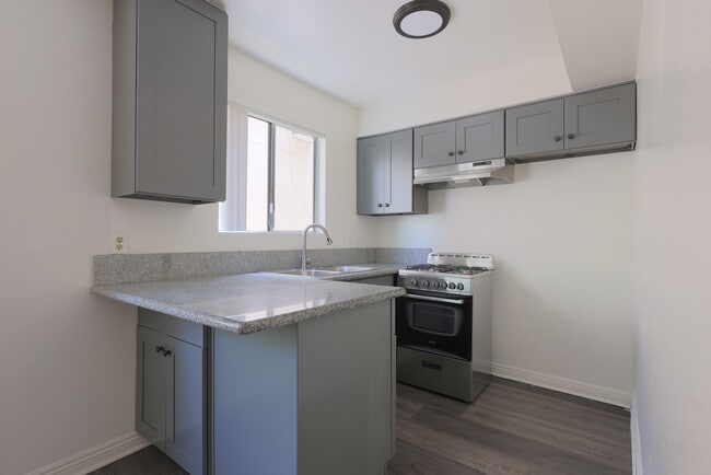Photo - 2839 Francis Ave Unit 203