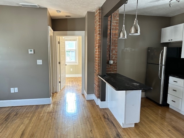 Photo - 2440 Tremont Ave Unidad 4