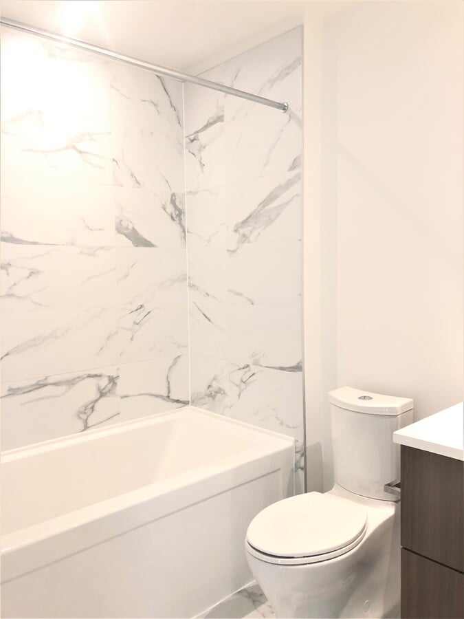 Photo - 6933 Cambie St