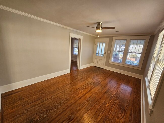 Photo - 209 S 2nd St