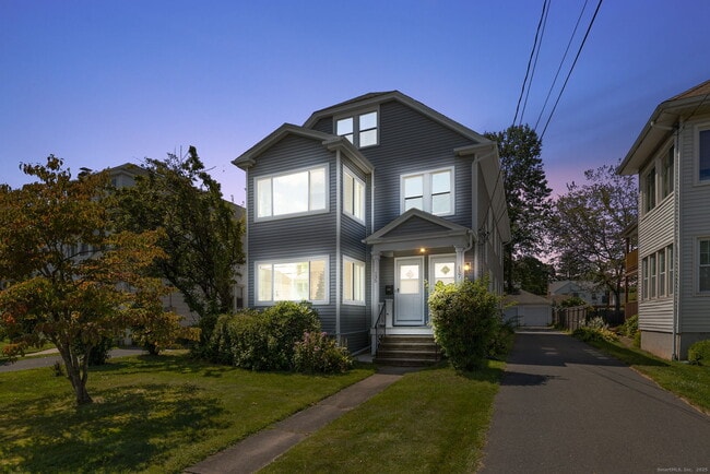 Building Photo - 135 Dover Rd