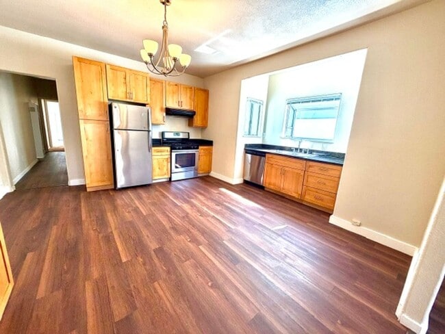 Photo - 1619 Fairview St Unit 1