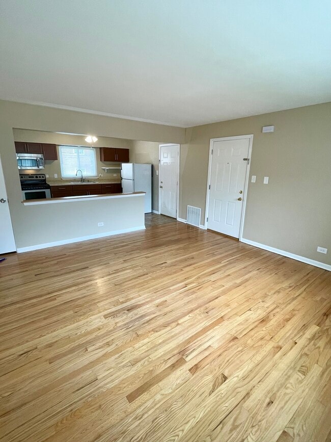 Photo - 28 N Main St
