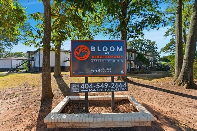 Photo - 558 College St Unit A-12