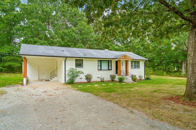 Photo - 205 Buchanan Church Rd