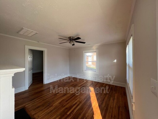 Photo - 102 W Summit Ave Unit B