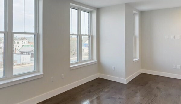 Photo - 434 McGrath Hwy Unit 302