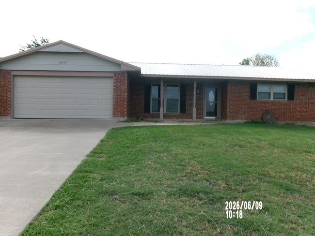 Building Photo - Very nice Home located in the Austin Area!