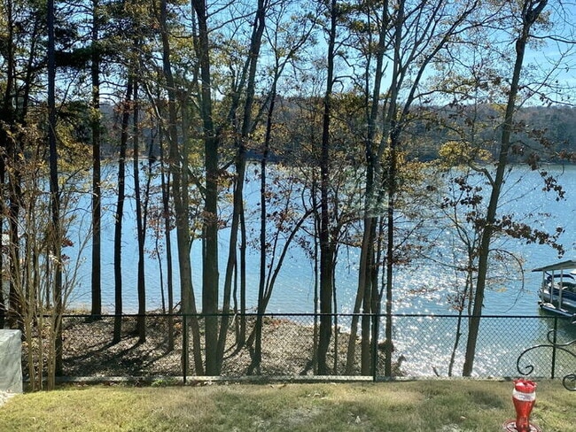 Photo - 222 Nautique Ct