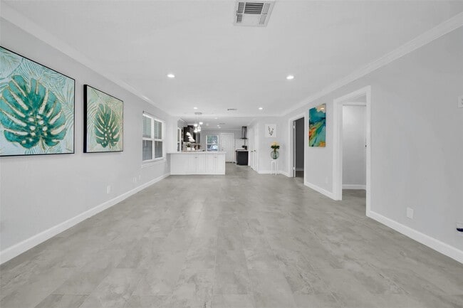 Photo - 2610 W Holcombe Blvd