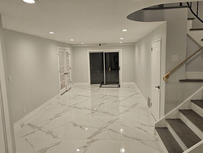 Photo - 640 Derby Ave