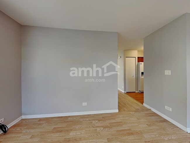 Photo - 2797 Sorrel Row