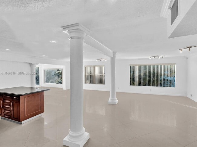 Photo - 4416 SW 35th Ave