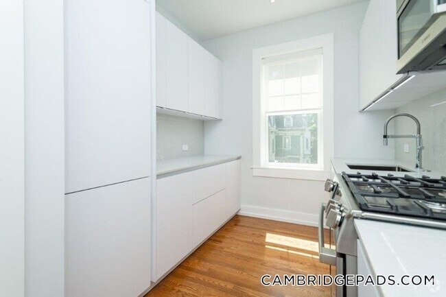 Building Photo - 16 Forest St Rental