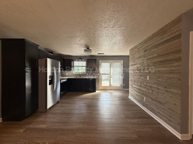 Photo - 6430 Crystal Cove Trail