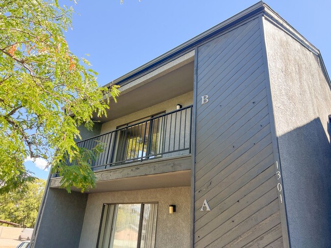 Building Photo - 1301 E Birch St Unit B 049 Rental