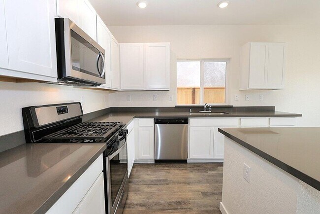 Photo - Beautiful Lincoln Home Available in May!