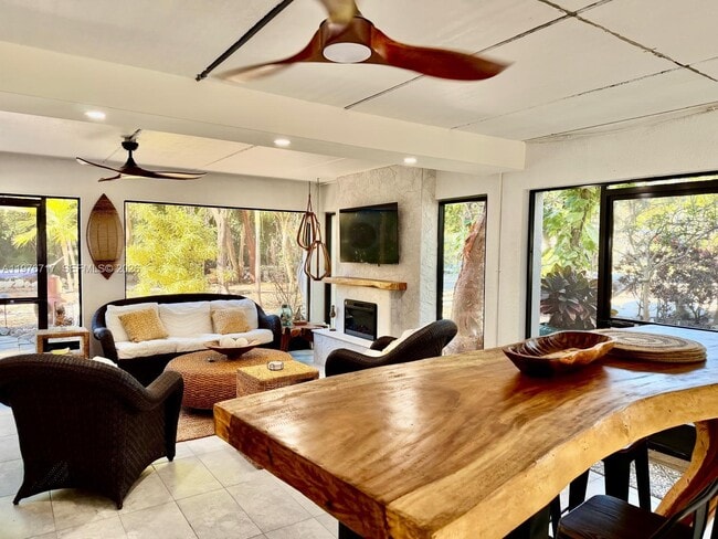 Photo - 1615 Harbor Dr