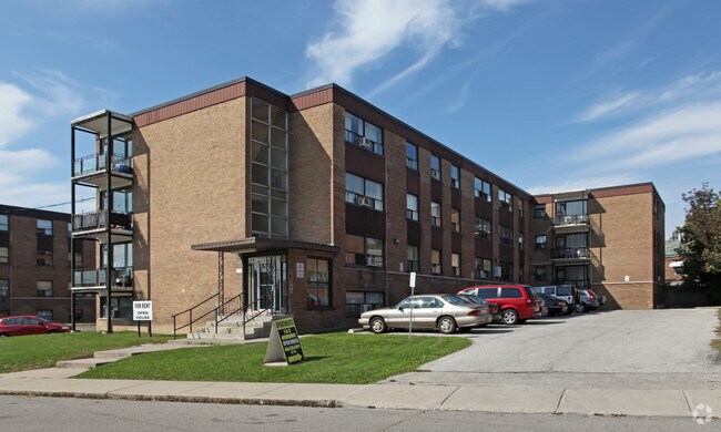 Photo - 40-80 Clearview Hts