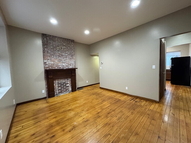 Photo - 5133 Kent Way