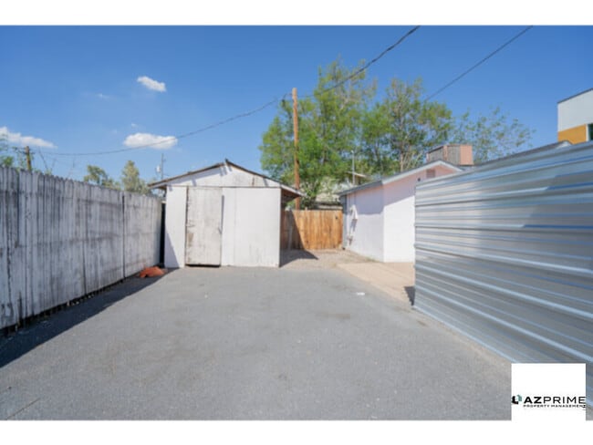 Photo - Experience Modern City Living In This Effi...