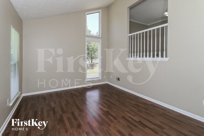 Photo - 200 Parkmont Ct