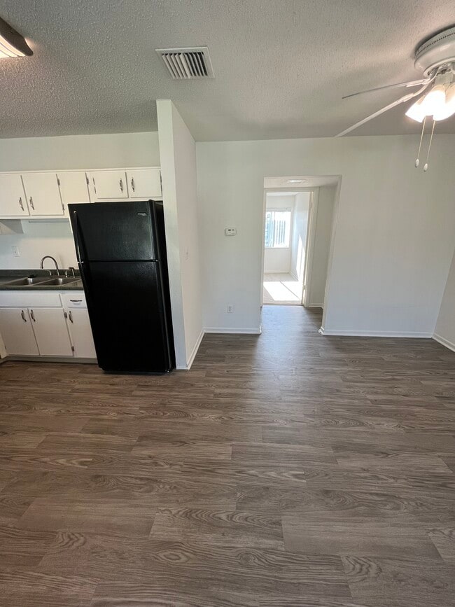 Photo - Sailpoint Bay Apartments