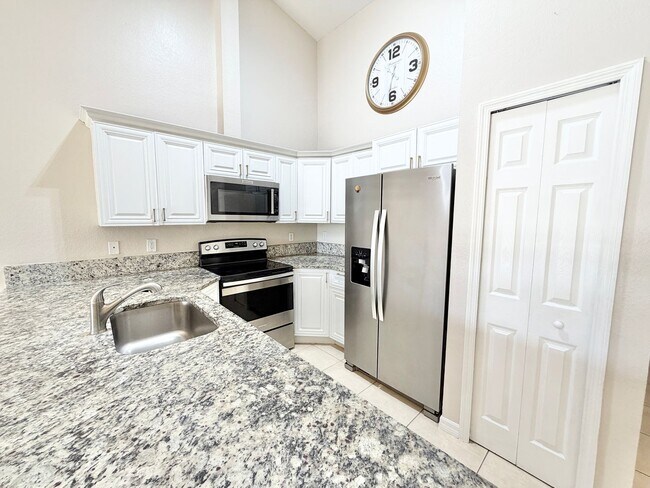 Photo - David Bock (5220 28th Pl SW) Unidad #B