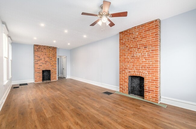 370 N Garfield Ave