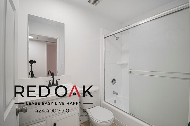 Photo - 4651 Cahuenga Blvd Unit 207