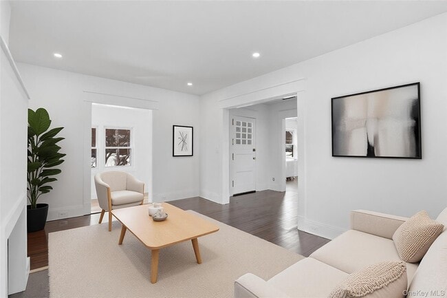 Photo - 25 Midland Ave