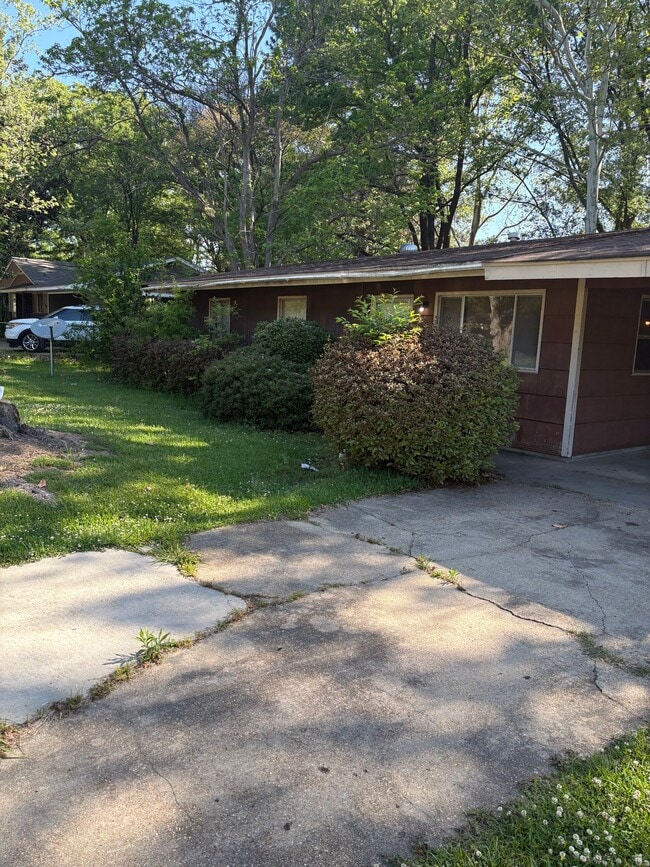 Photo - 1546 David Dr