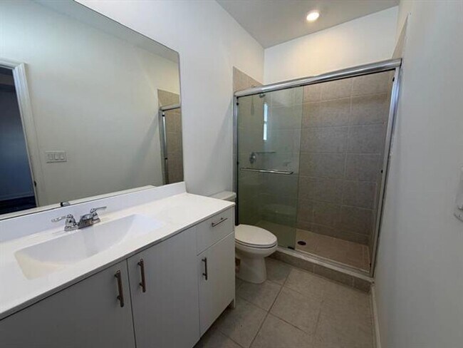 Photo - 2885 SE 25th Ave