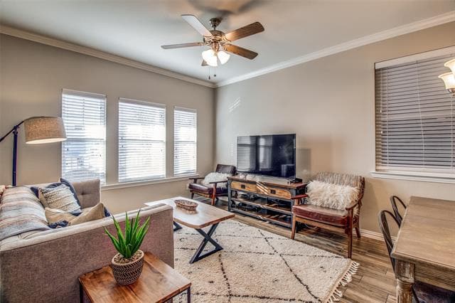 Photo - 310 N Chestnut St Unit 6