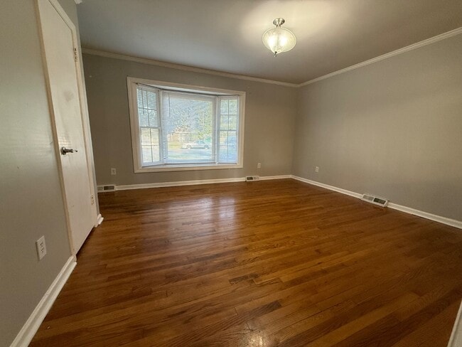 Photo - 209 Allendale Dr