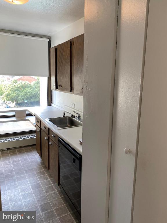 Building Photo - 200 Locust St Unit 4GN