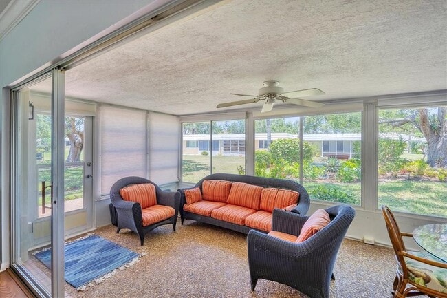 Photo - 5849 Tidewood Ave