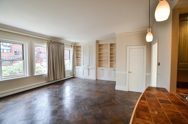 Photo - 175 Newbury St Unit 4