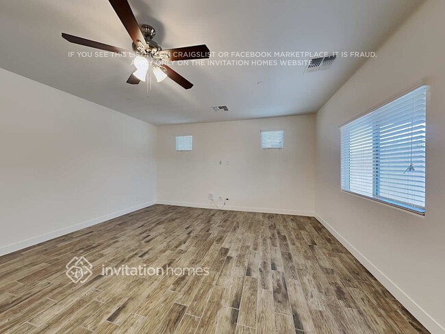 Photo - 2105 N 211th Dr