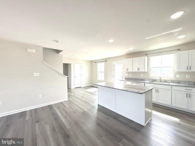 Photo - 365 Otero Ln