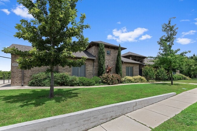 Photo - * MOVE IN SUMMER 7/6/2026* 6 Bed 4 Bath Ho...