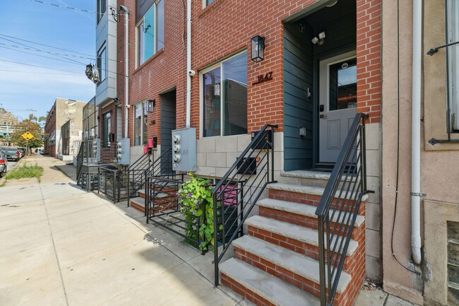 Photo - 1847 E Huntingdon St Unit B Upper