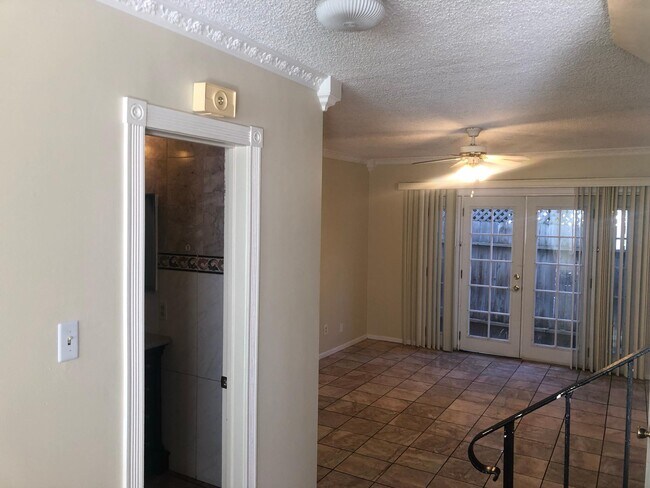 Photo - 339 N Colorado Plz Unit 3