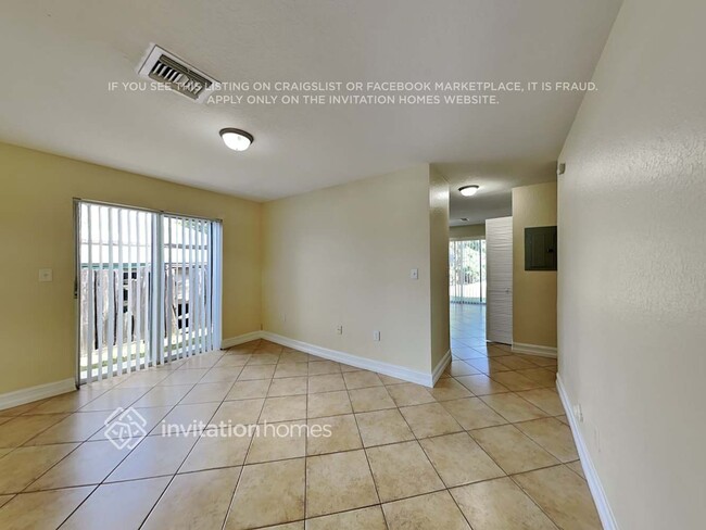 Photo - 6315 Plunkett St