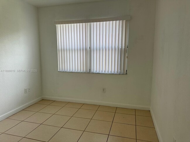 Photo - 1490 NE 33rd Ave