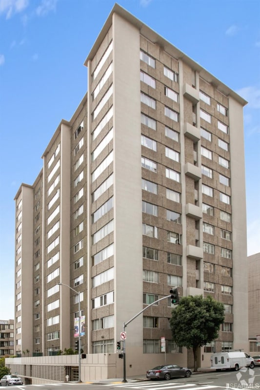 Building Photo - 1001 Pine St Rental